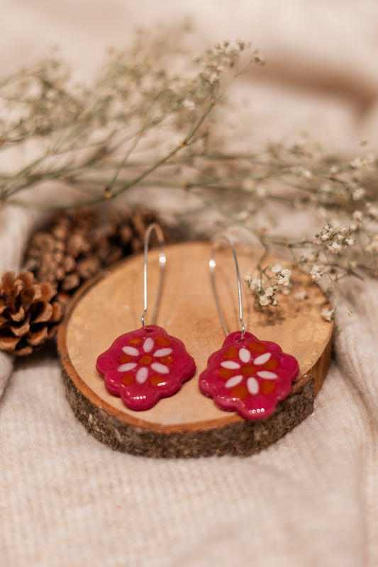 The Scalloped Picture Frame Pomegranate